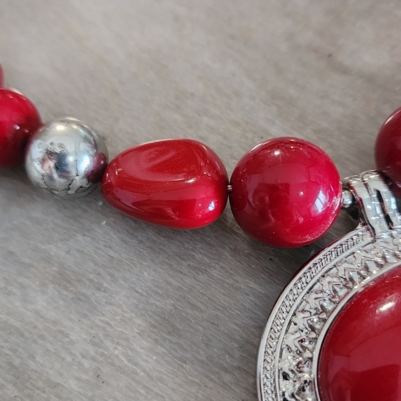 Radiant Red Beaded Statement Necklace with Silver Accents and Large Pendant - Picture 4 of 8